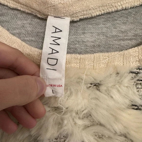 Amadi Anthropologie Women’s Sweater Large Textured Faux Fur Cream Neutral - Picture 3 of 8